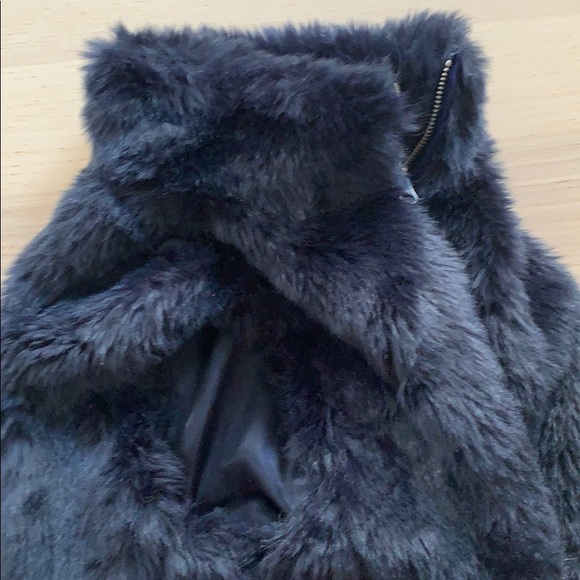 JCrew navy faux fur vest - Picture 8 of 9